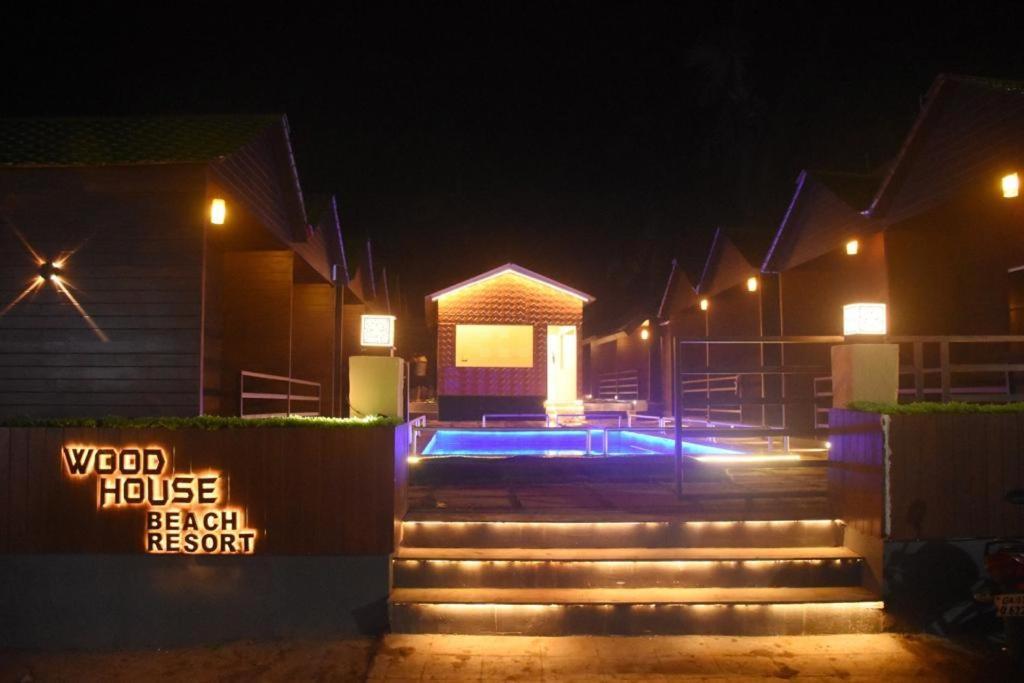 Woodhouse Beach Resort Baga Εξωτερικό φωτογραφία